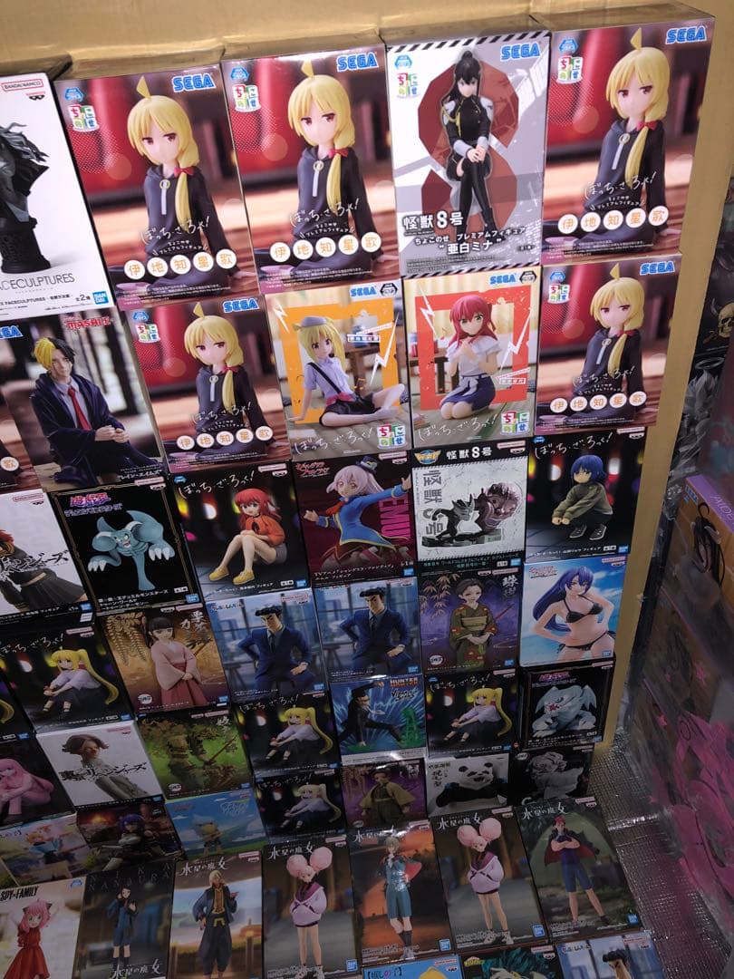 ぼっちざろっく　ヒロアカ　遊戯王　推しの子　スパイファミリー　ワンピース　98個