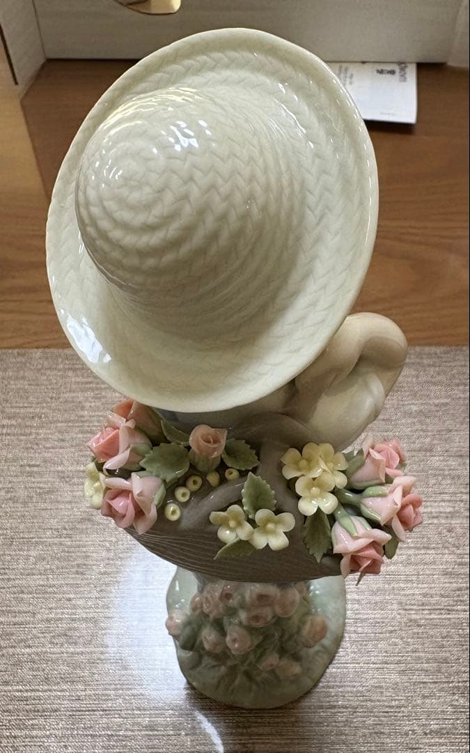 【LLADRO】花かごの少年【新品未使用】
