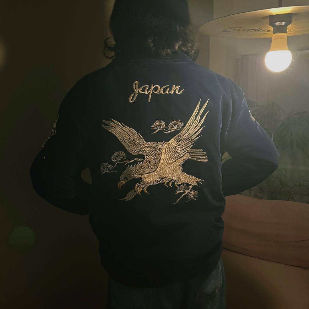 【中綿ブルゾン】刺繍ドラゴンと鷲のベルベットジャンパー