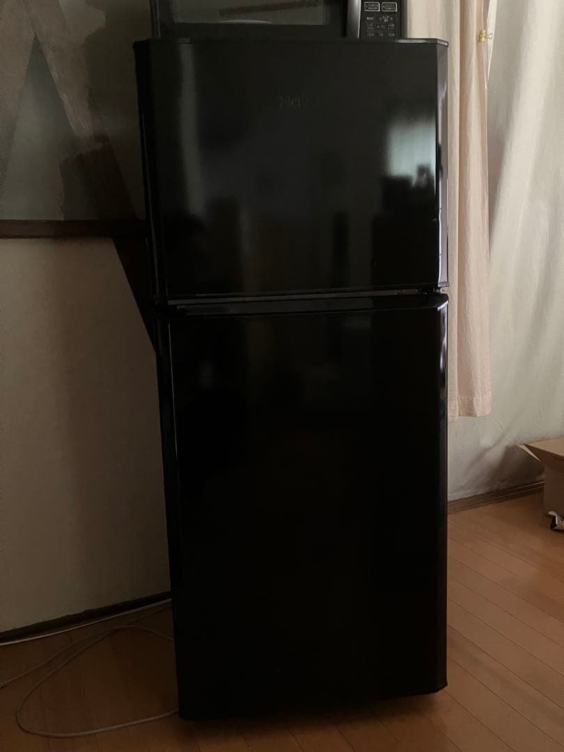 Haier2ドア冷蔵庫 121L 送料込みたのめる便　引越しの為6/1までの出品