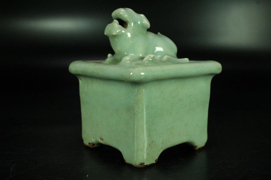 茶道具 青磁 獅子蓋 四方 香炉(K-A359)