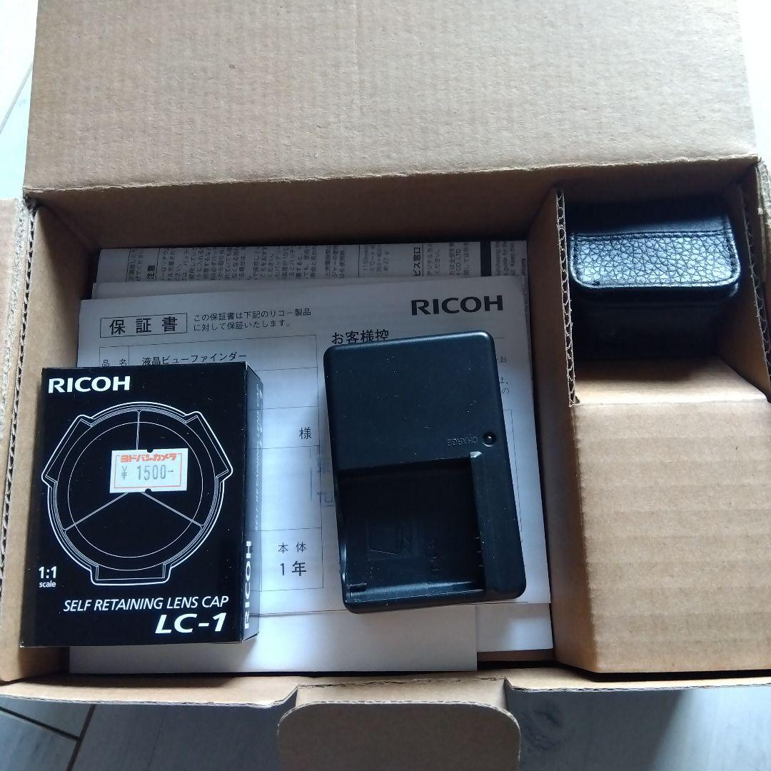 RICOH　デジタルカメラ　CapioGX100