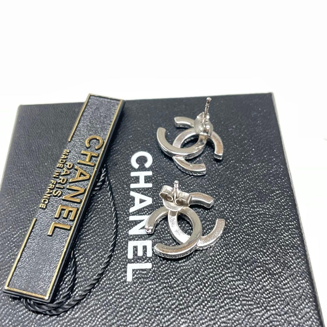 ニ*中様 CHANEL シルバー ココマークロゴ ピアス