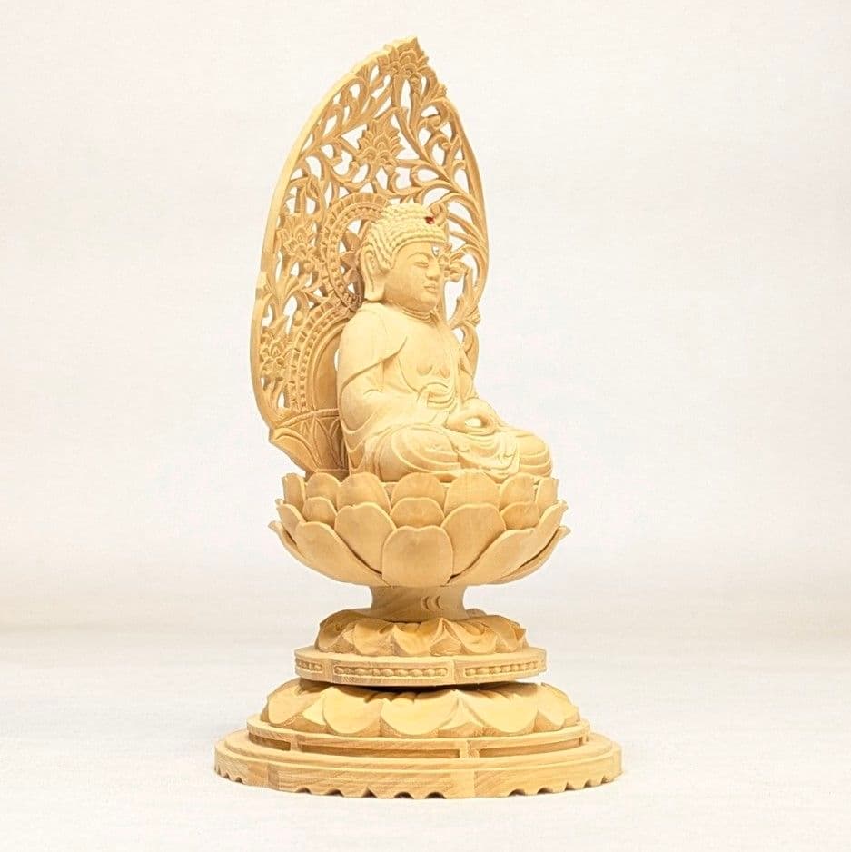 【フォロー割・新品】 釈迦如来座像　黄楊　総高さ約15.5㎝　丸形台座付　釈迦