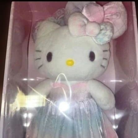 ハローキティ50周年限定バースデードールぬいぐるみ箱入激レア完売リボンBIG