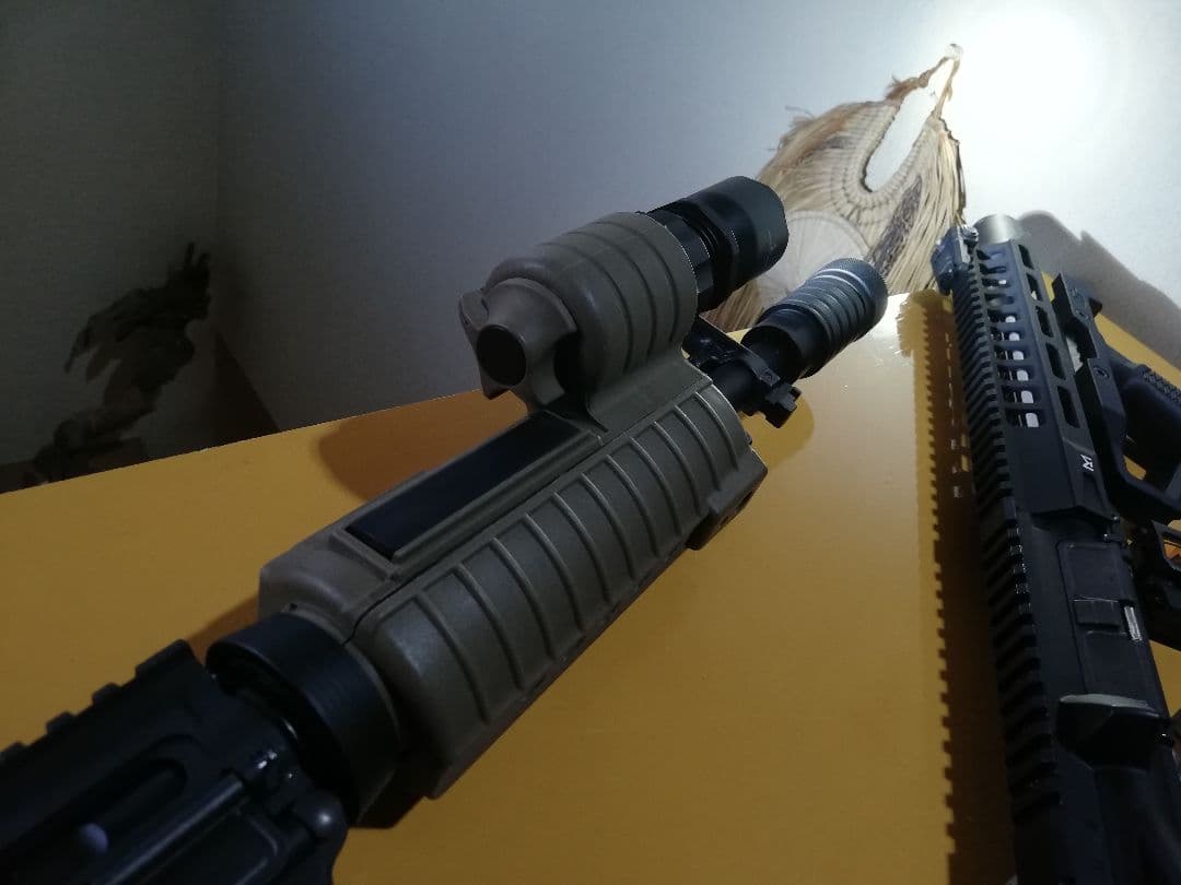 東京マルイ　ハンドガードのみ。