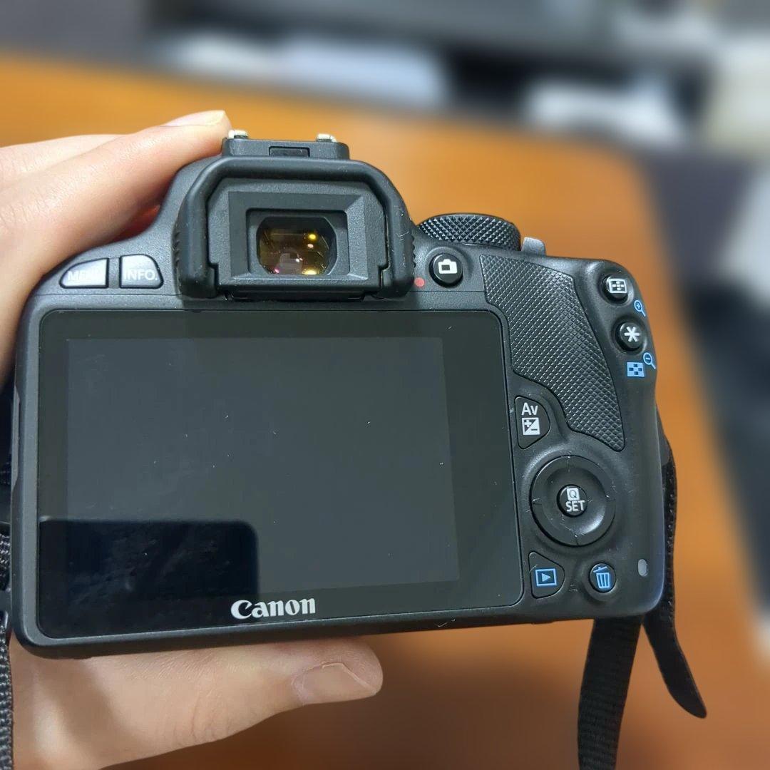 Canon EOS kiss X7 ダブルズームレンズキット（単焦点レンズ付）