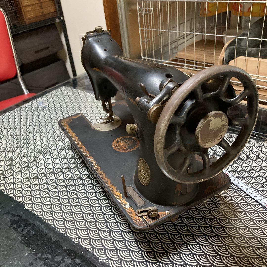 ★アンティーク・昭和レトロなミシン★