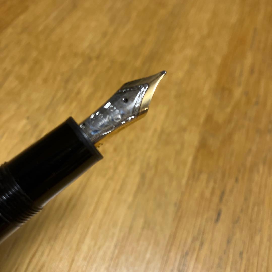 MONT BLANC ブラック万年筆 専用ケース付き