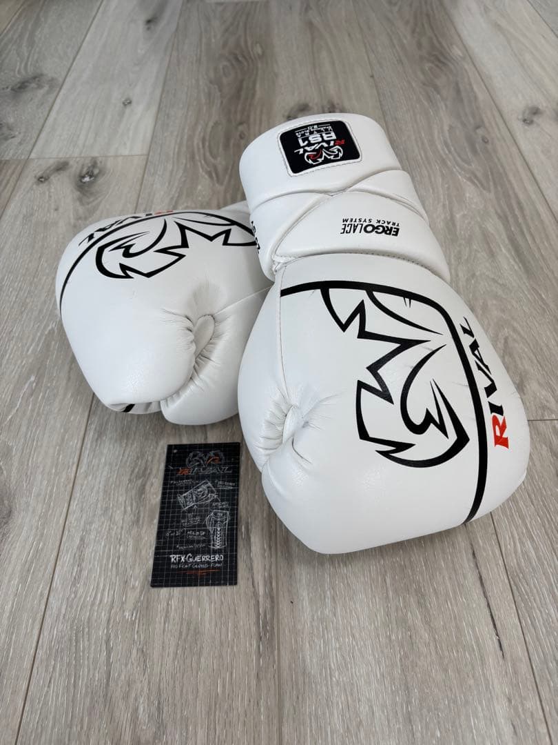 【美品】Rival(ライバル) RS-1 ULTRA スパーリンググローブ2.0