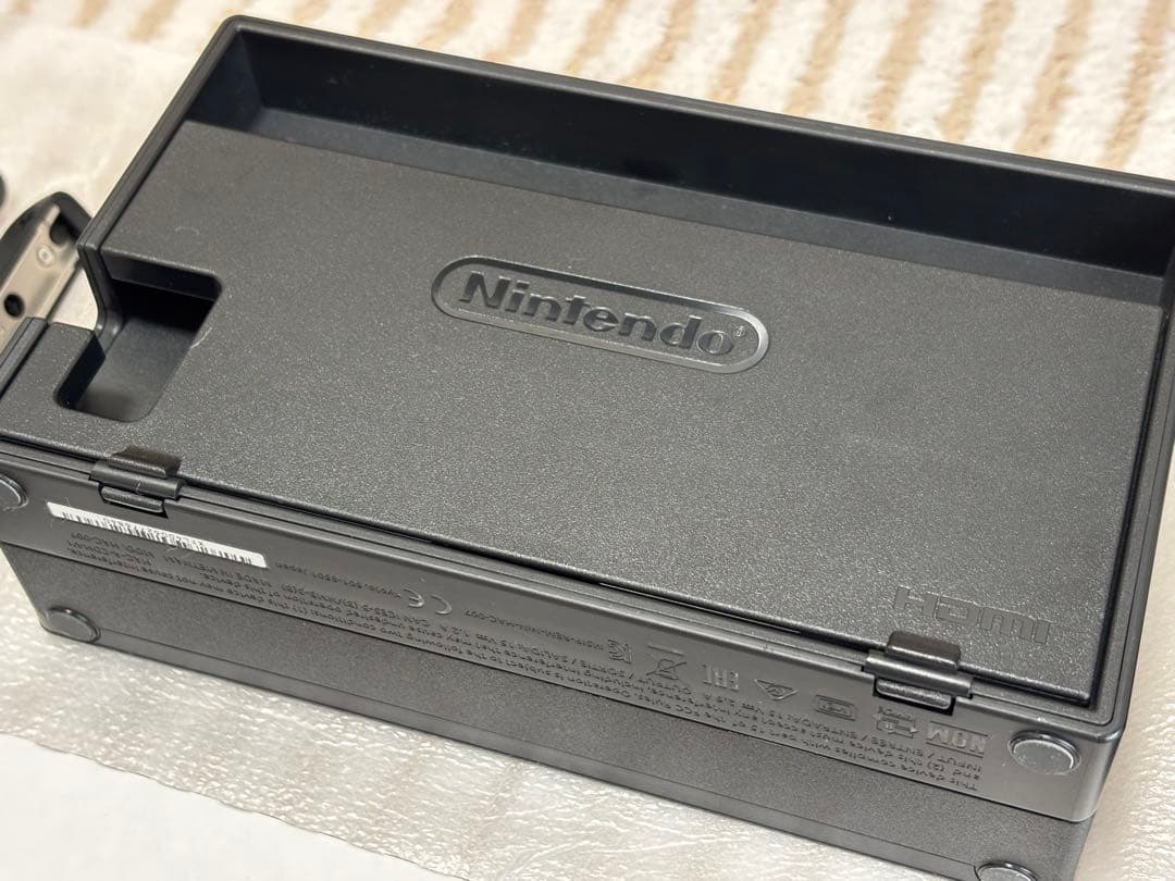 【本日発送】Nintendo Switch本体 ネオンブルー/ネオンレッド