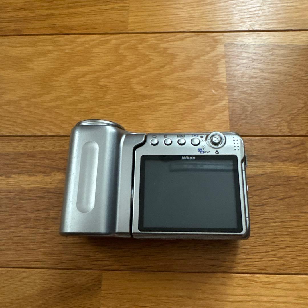 NikonクールピクスS4デジタルカメラcoolpix単三電池仕様レトロ