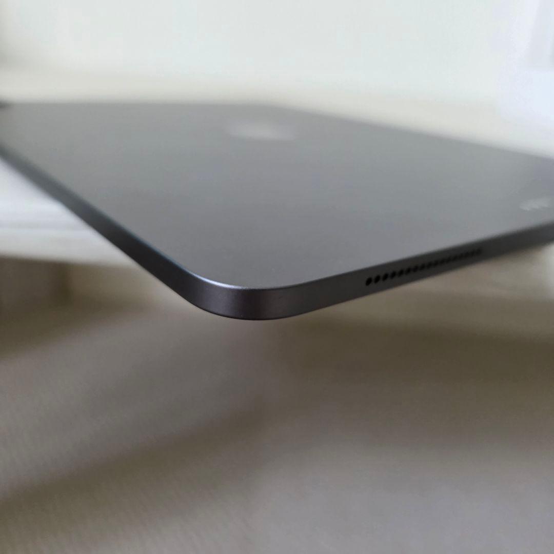 極美品 iPad Pro 12.9インチ 第4世代 純正カバー付き 128GB