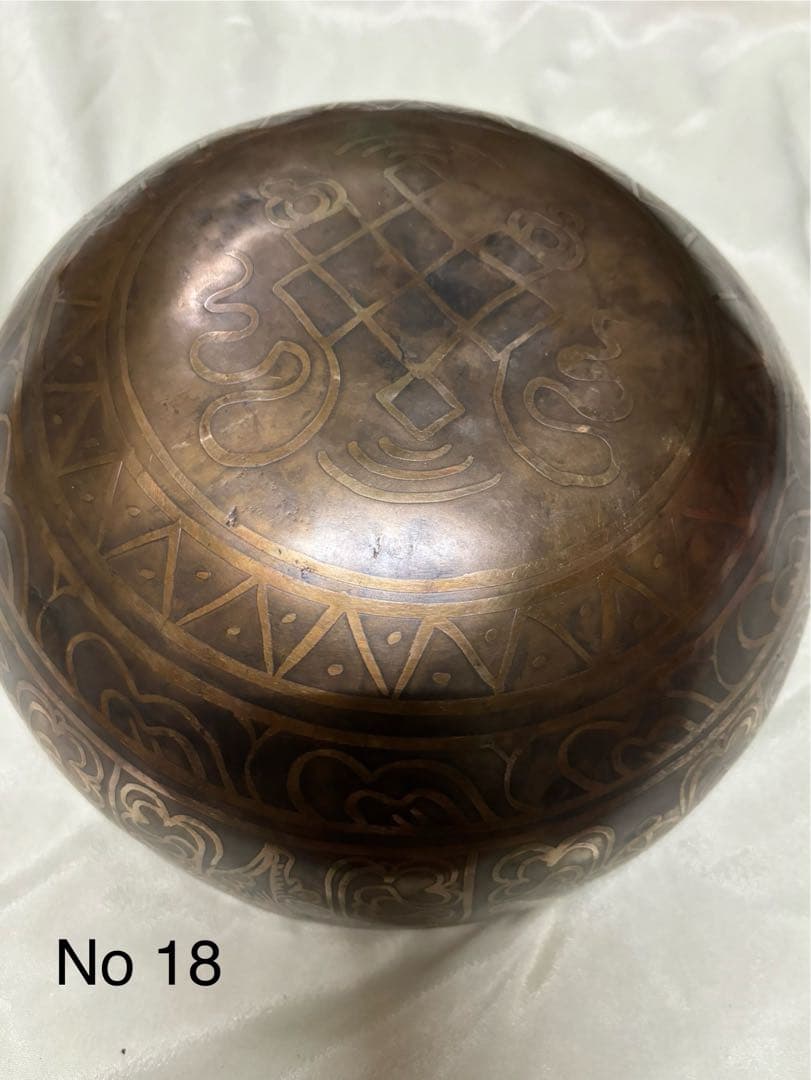 2025 シンギングボウル　金属製装飾ボウル 24cm No 18