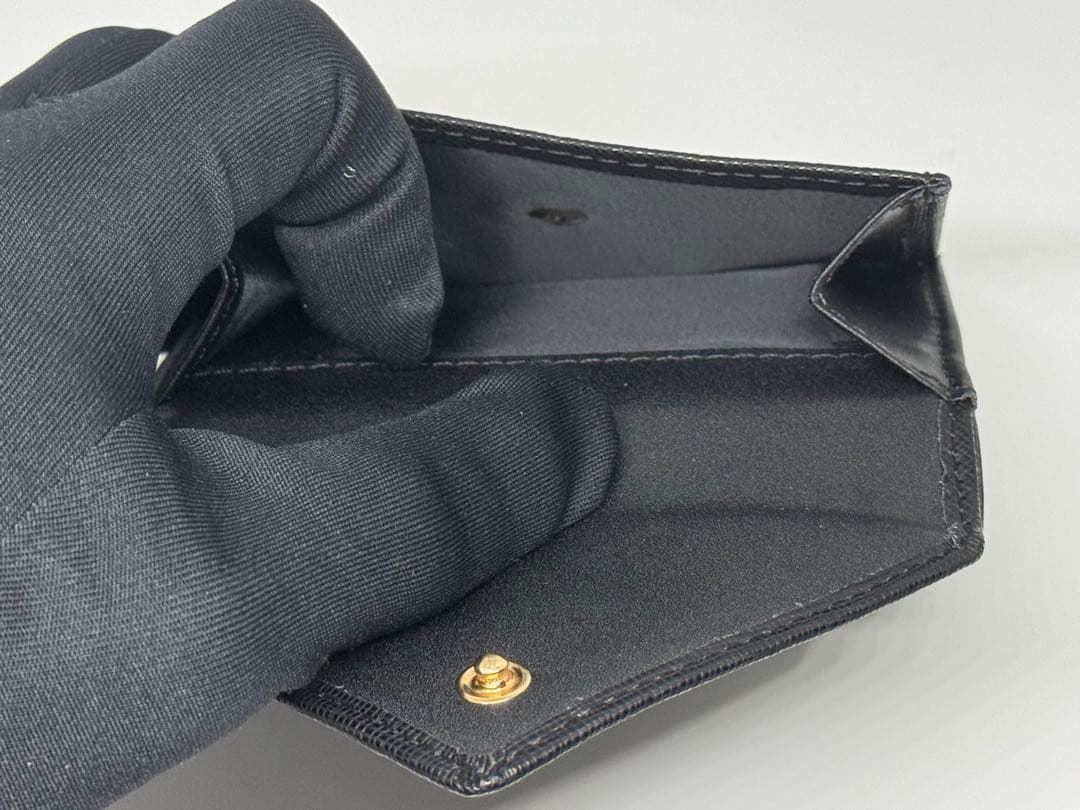 【新品未使用】Vivienne Westwood ブラック三つ折り財布