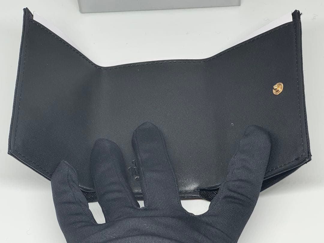 【新品未使用】Vivienne Westwood ブラック三つ折り財布