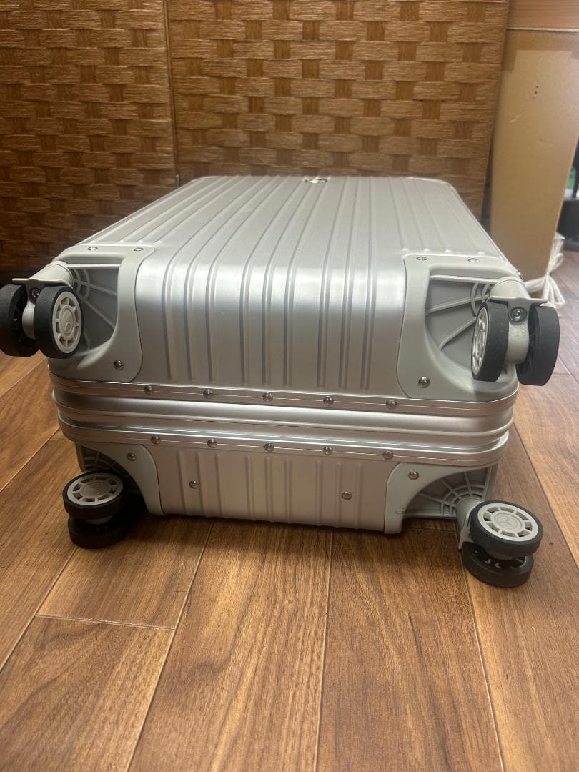 メルセデスベンツ アルミ スーツケース 32L
