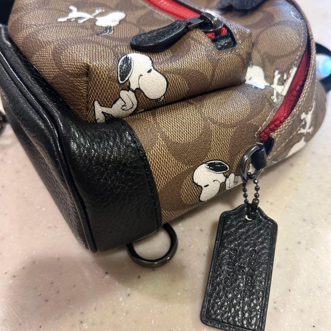 COACH × PEANUTS コーチ スヌーピー コラボ ボディバッグ