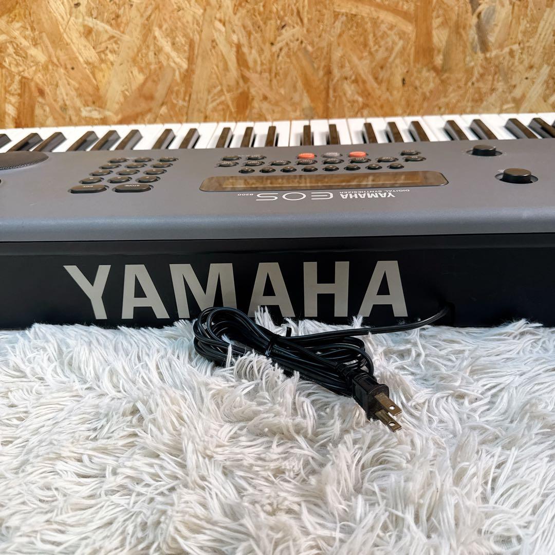 YAMAHA シンセサイザー EOS B200 61鍵盤 ケース+カード付き