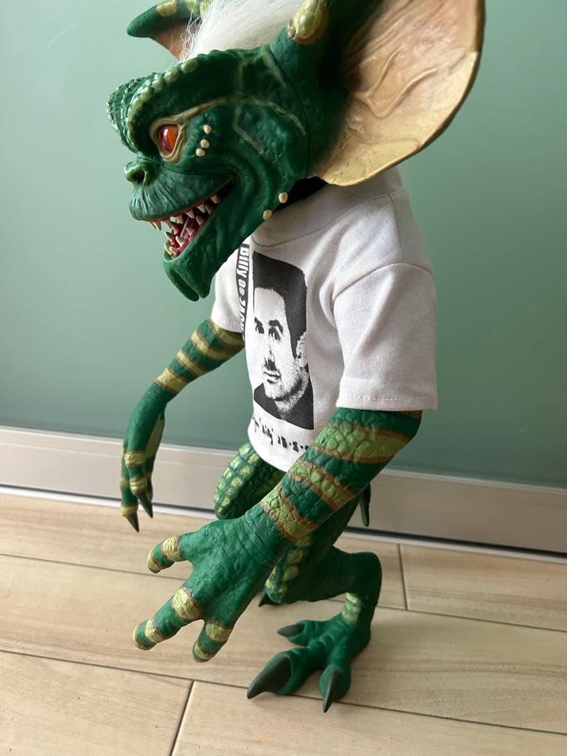 ジュンプランニング グレムリン BANDIT 19インチ ストライプフィギュア