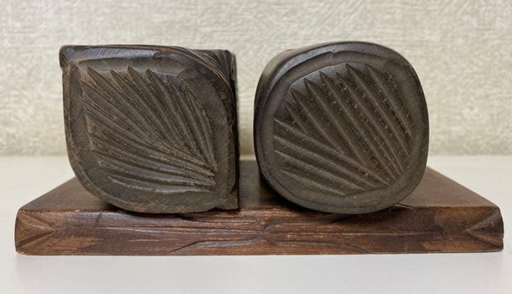 縁起物 天然木 アイヌ木彫置物(台座付)ニポポ人形 北海道 昭和レトロ