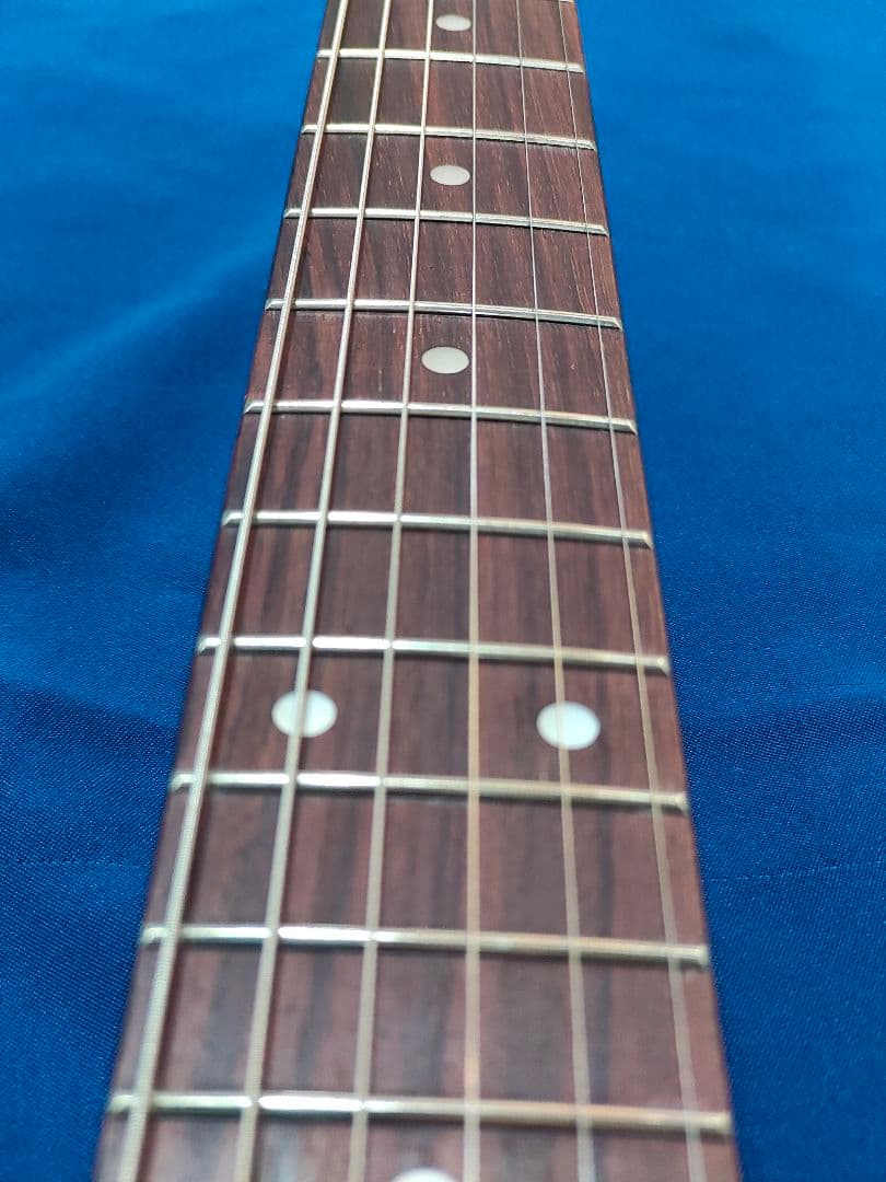 コカレジェンド 初心者用国女性の方 弾きやすい ストラトタイプ