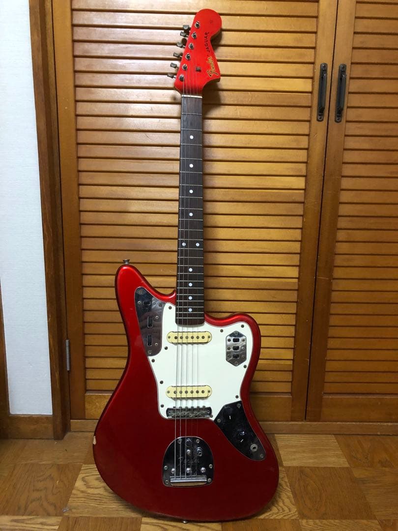 97年製　Fender Jaguar レッドエレキギター　ジャンク