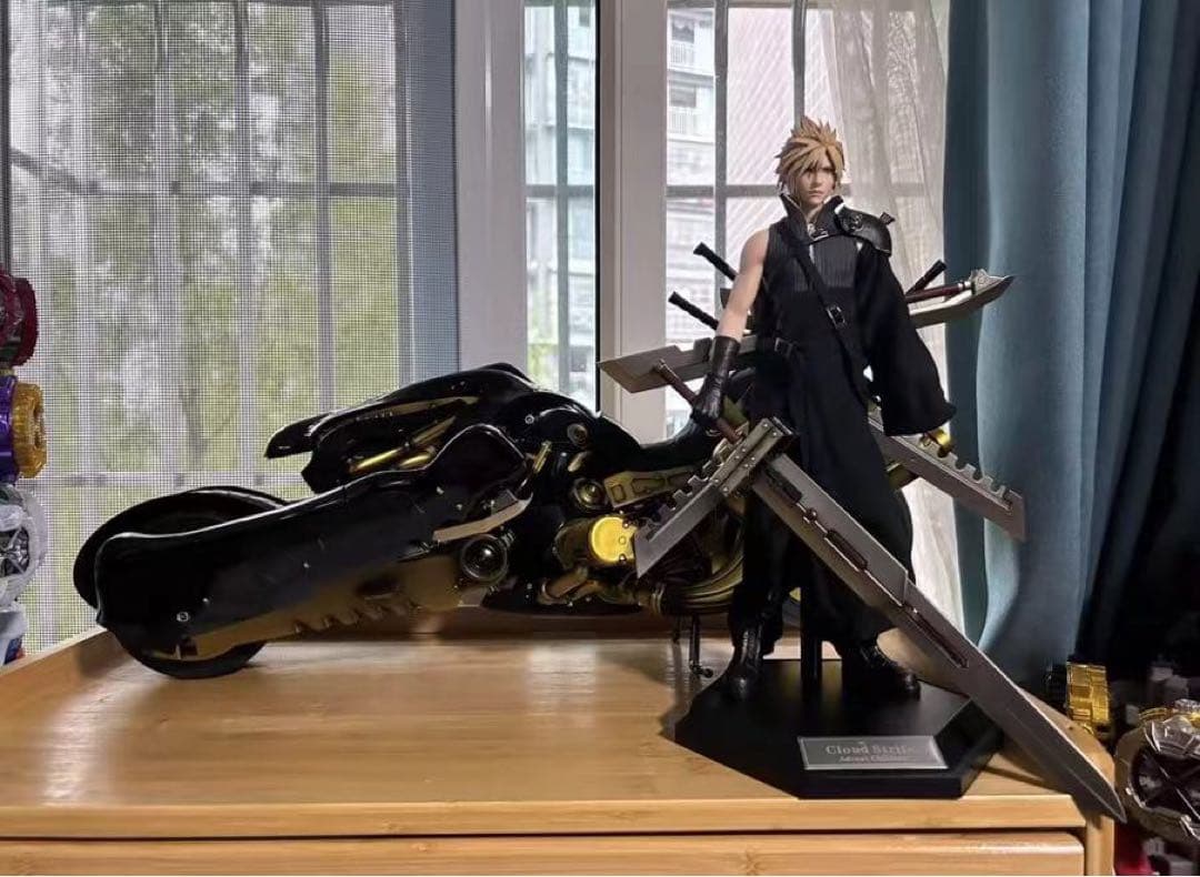 ファイナルファンタジーXVI クラウド AC版   可動フィギュア