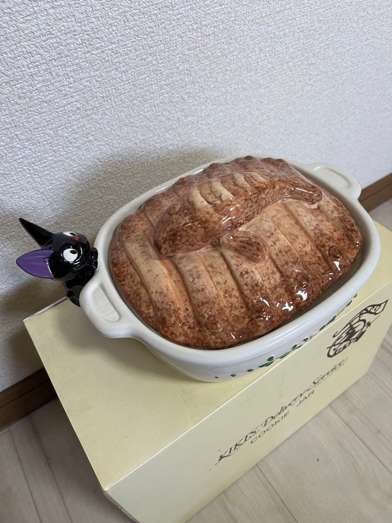 魔女の宅配便 ジジ ニシンのパイ　クッキージャー　未使用　陶器製　箱あり　キキ