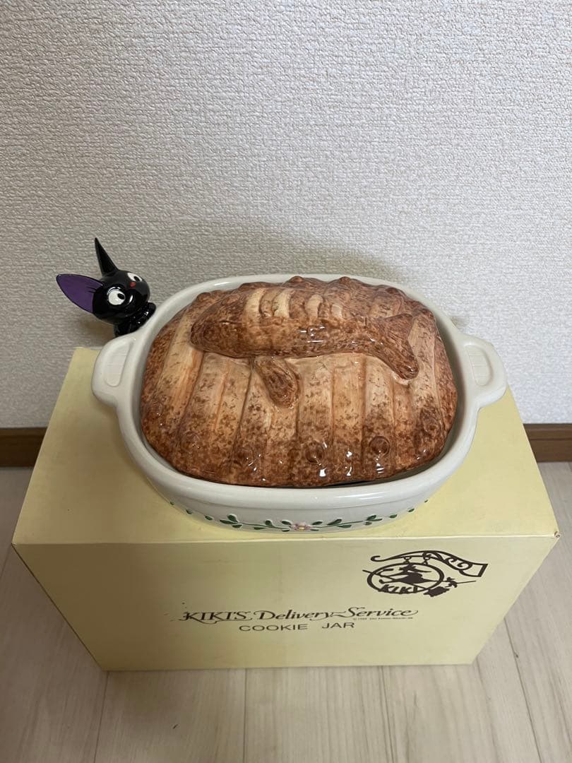 魔女の宅配便 ジジ ニシンのパイ　クッキージャー　未使用　陶器製　箱あり　キキ