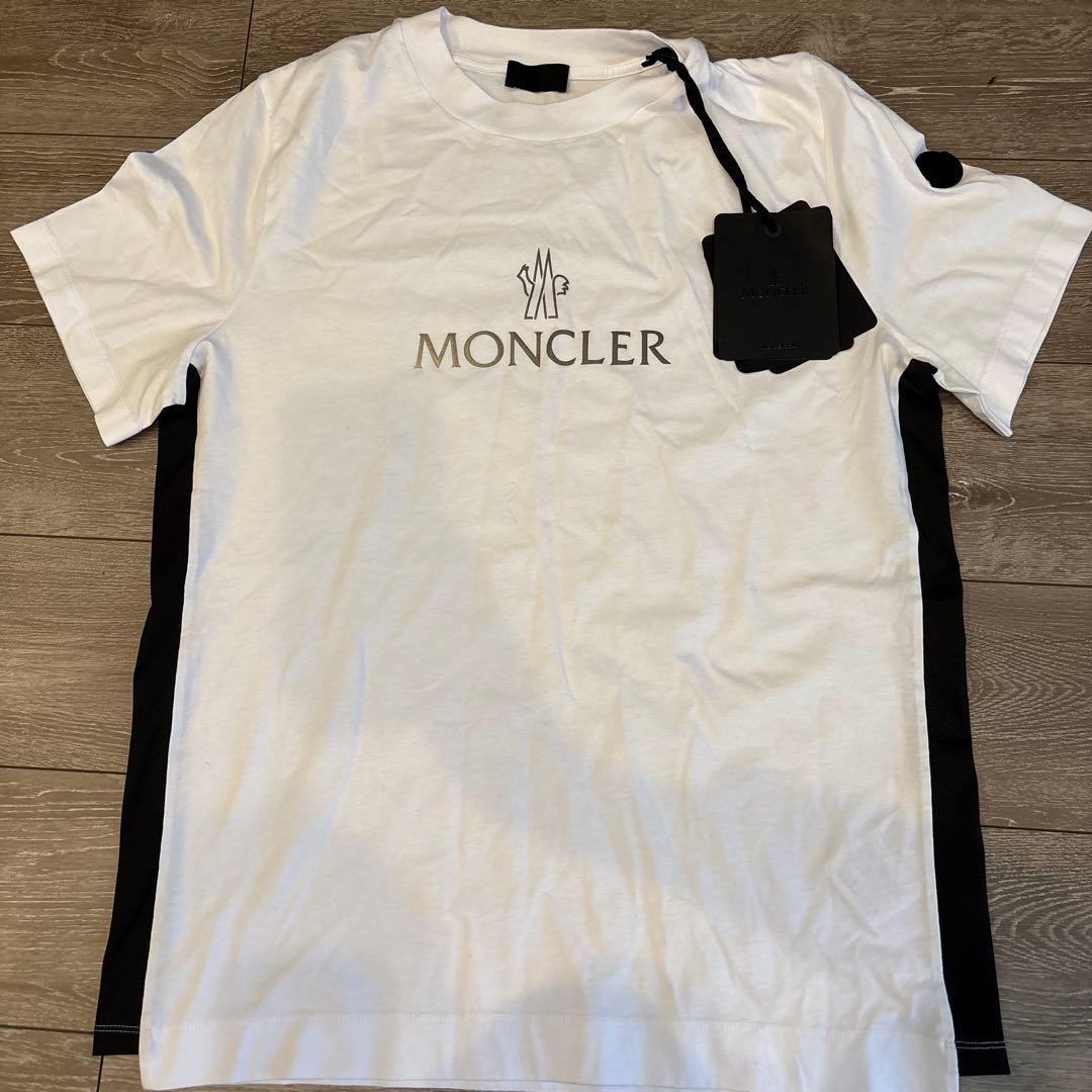 MONCLER Tシャツ モンクレールtシャツ　モンクレ