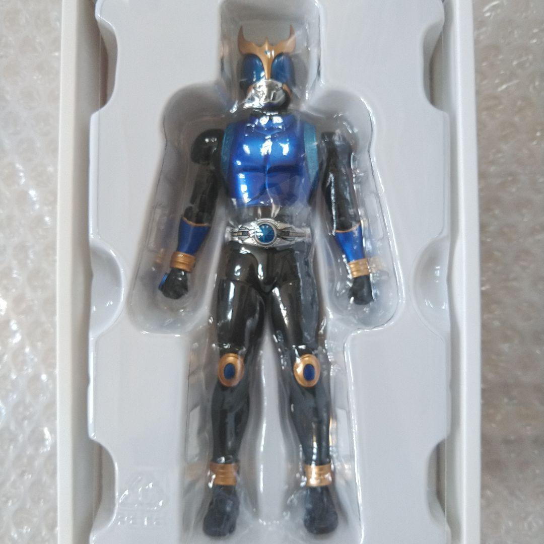 真骨彫　仮面ライダークウガ　マイティフォーム　ドラゴンフォーム　ペガサスフォーム