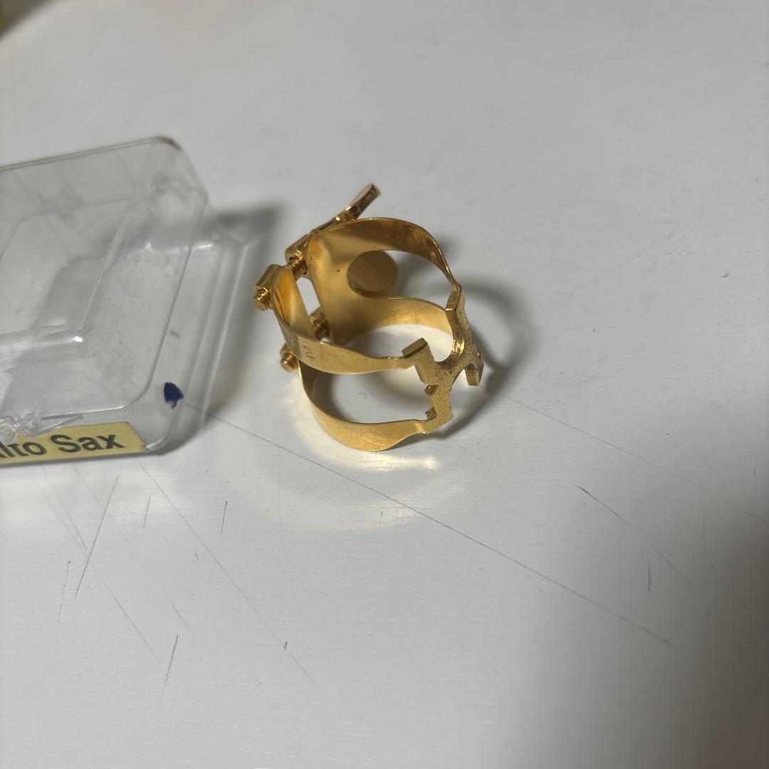 アルトサックス リガチャー 金メッキ ケース付き
