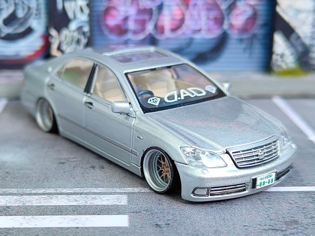 トミカ改造 トヨタ 18クラウン DQN仕様☆深リム ☆ホットウィール