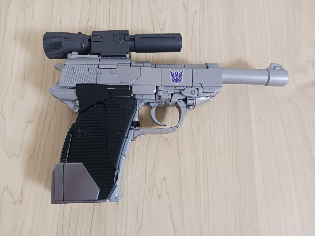 トランスフォーマー thf-03 mp-36 メガトロン似