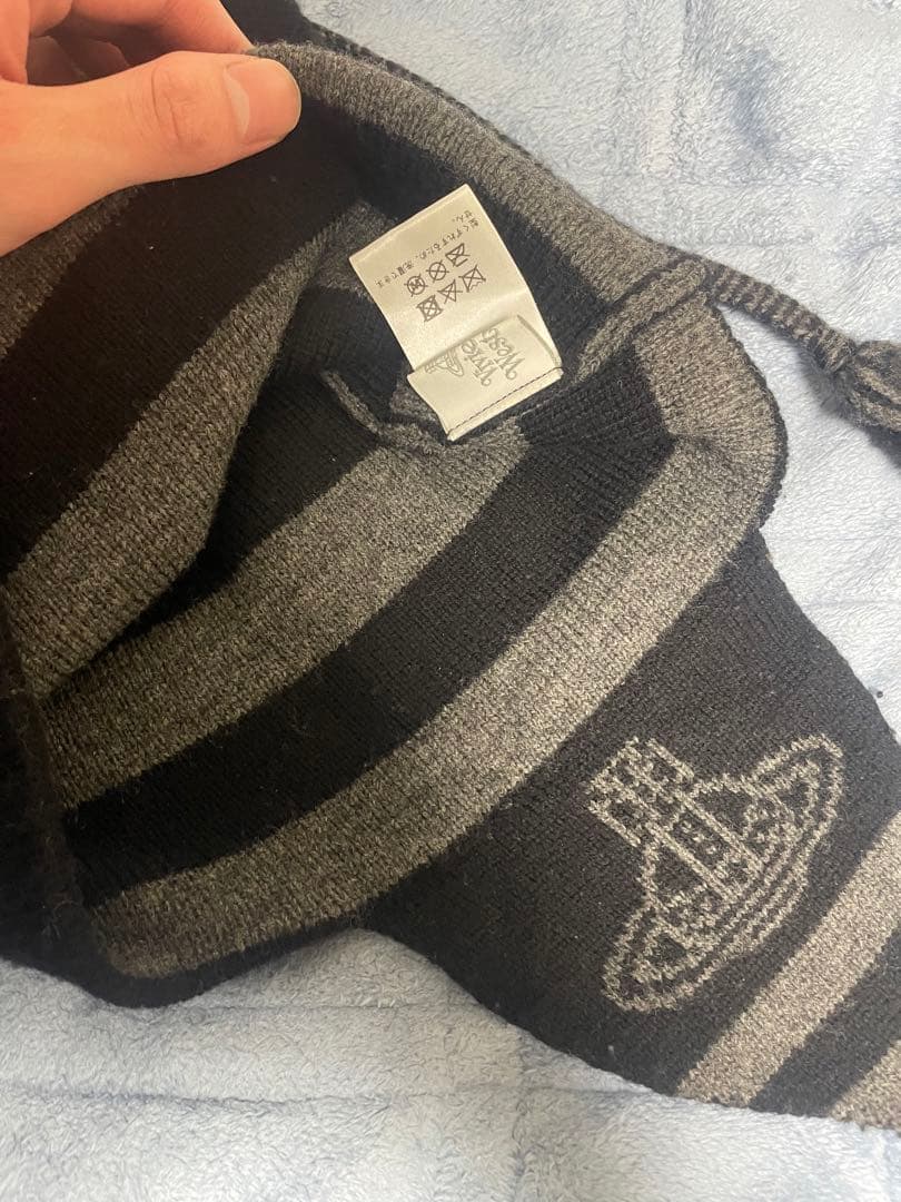 『ヒラタナオヤ様』Vivienne Westwood 耳当て付きニット帽