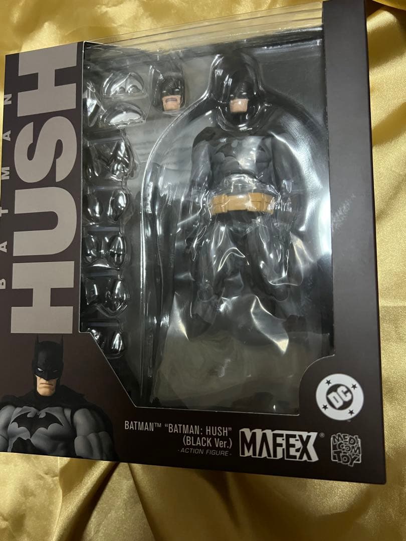 MAFEX HUSH バットマン BLACK Ver.