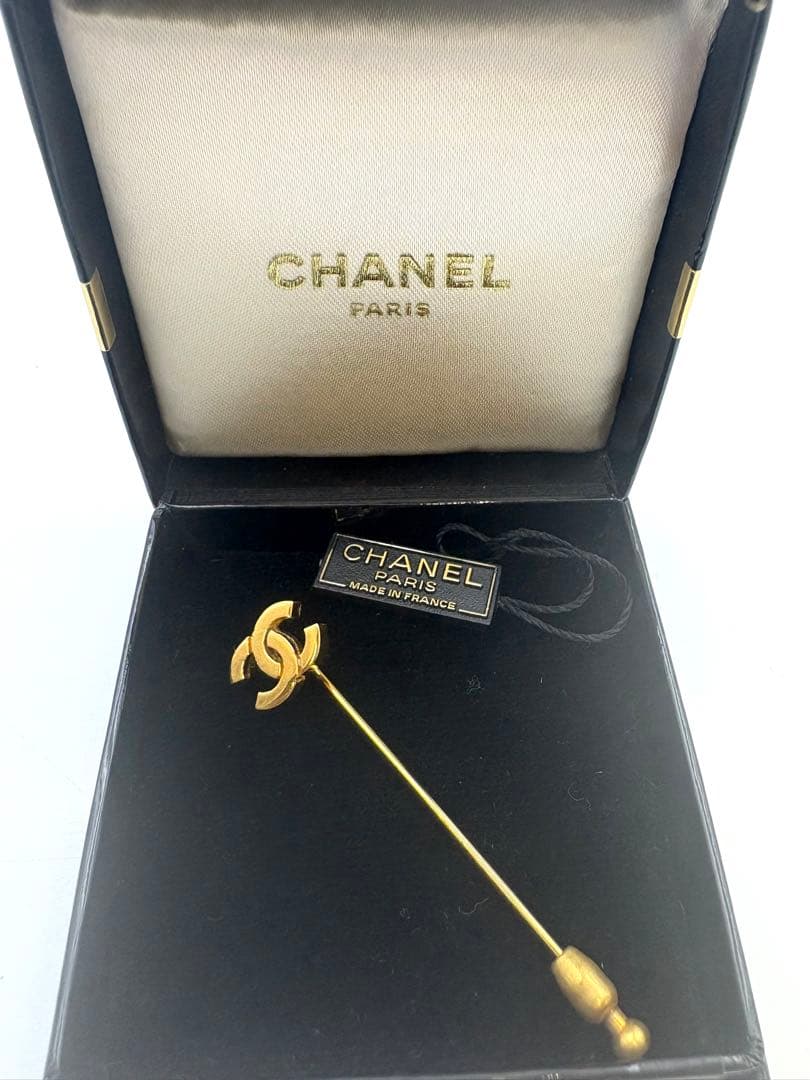 CHANEL シャネル ココマーク　ヴィンテージ　ピンブローチ　箱付き