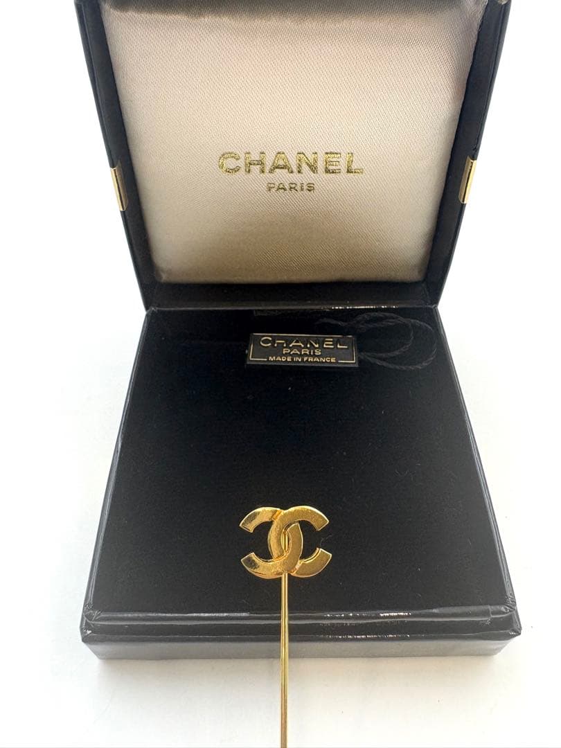 CHANEL シャネル ココマーク　ヴィンテージ　ピンブローチ　箱付き