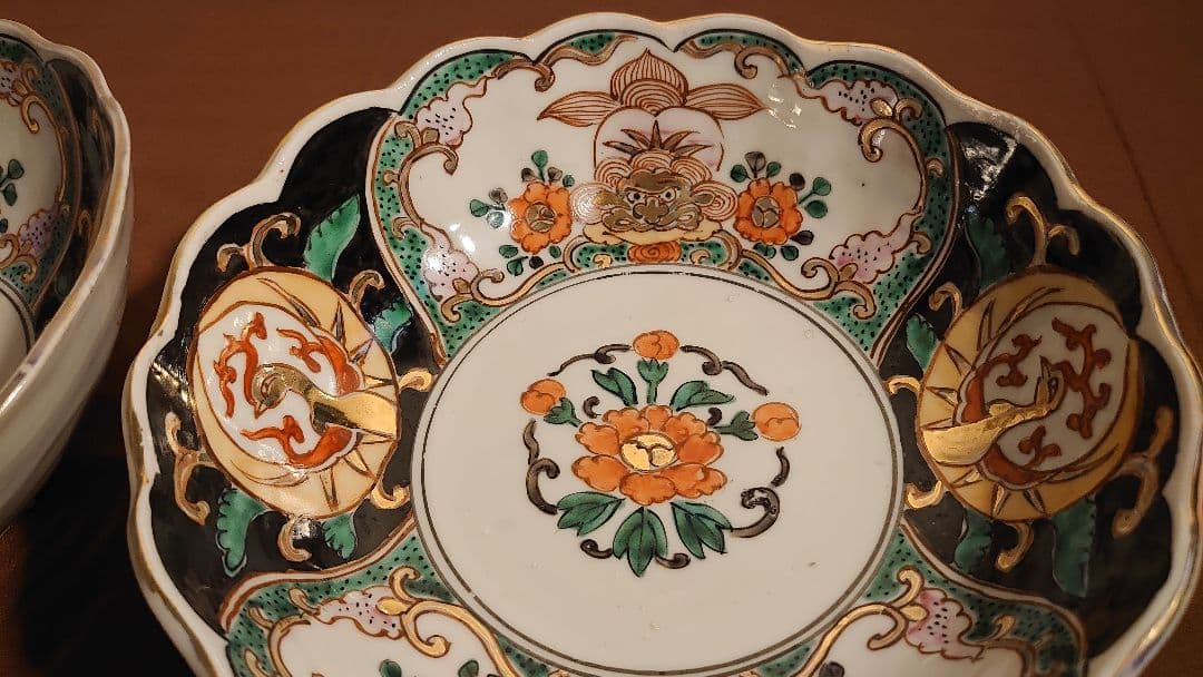 古伊万里　伊万里　色絵　金襴手　獅子の図　菓子鉢　大鉢　２客