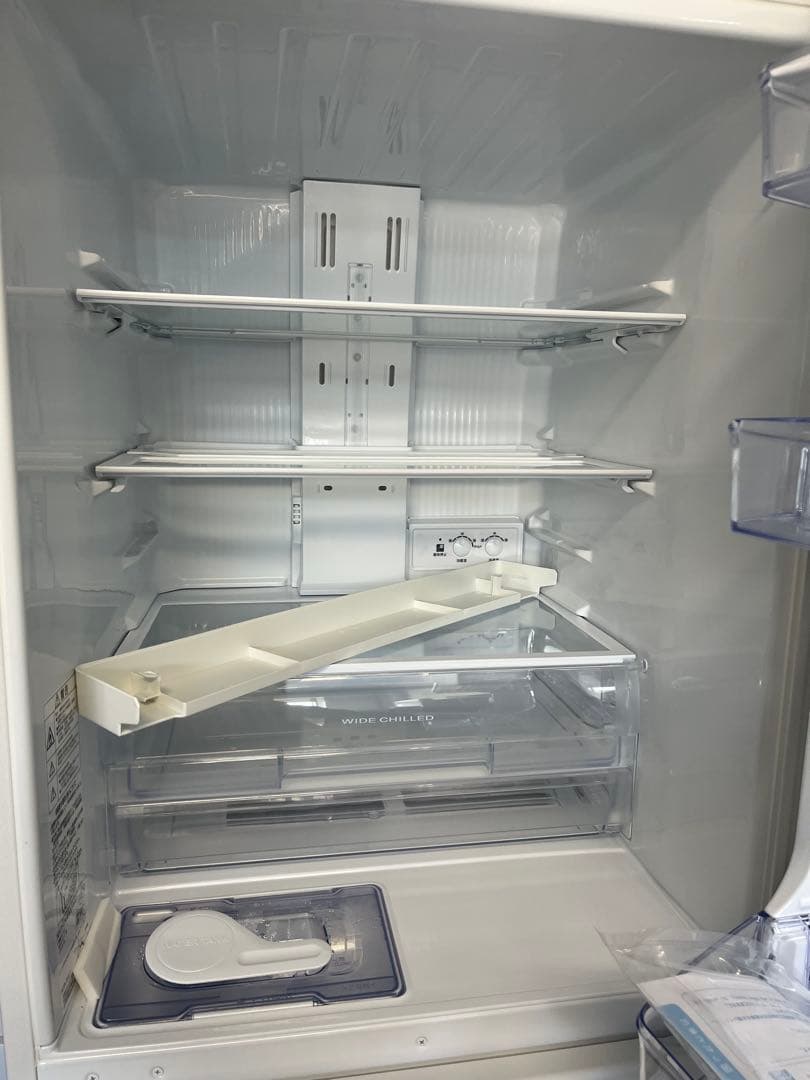 ★極美品★【2024年製】三菱 冷蔵庫 3ドア MR-C33K-W 330L T