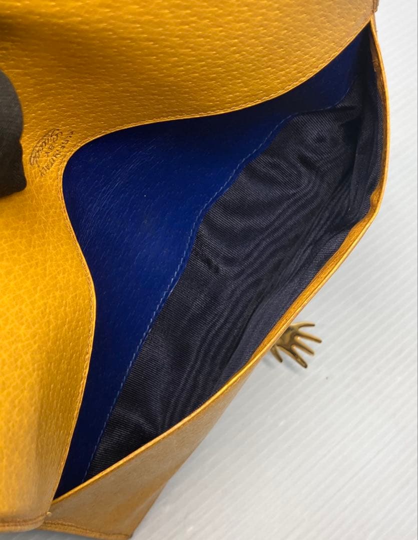 希少【GUCCI】二つ折り　長財布　オールドグッチ　ヴィンテージ　ハンドモチーフ