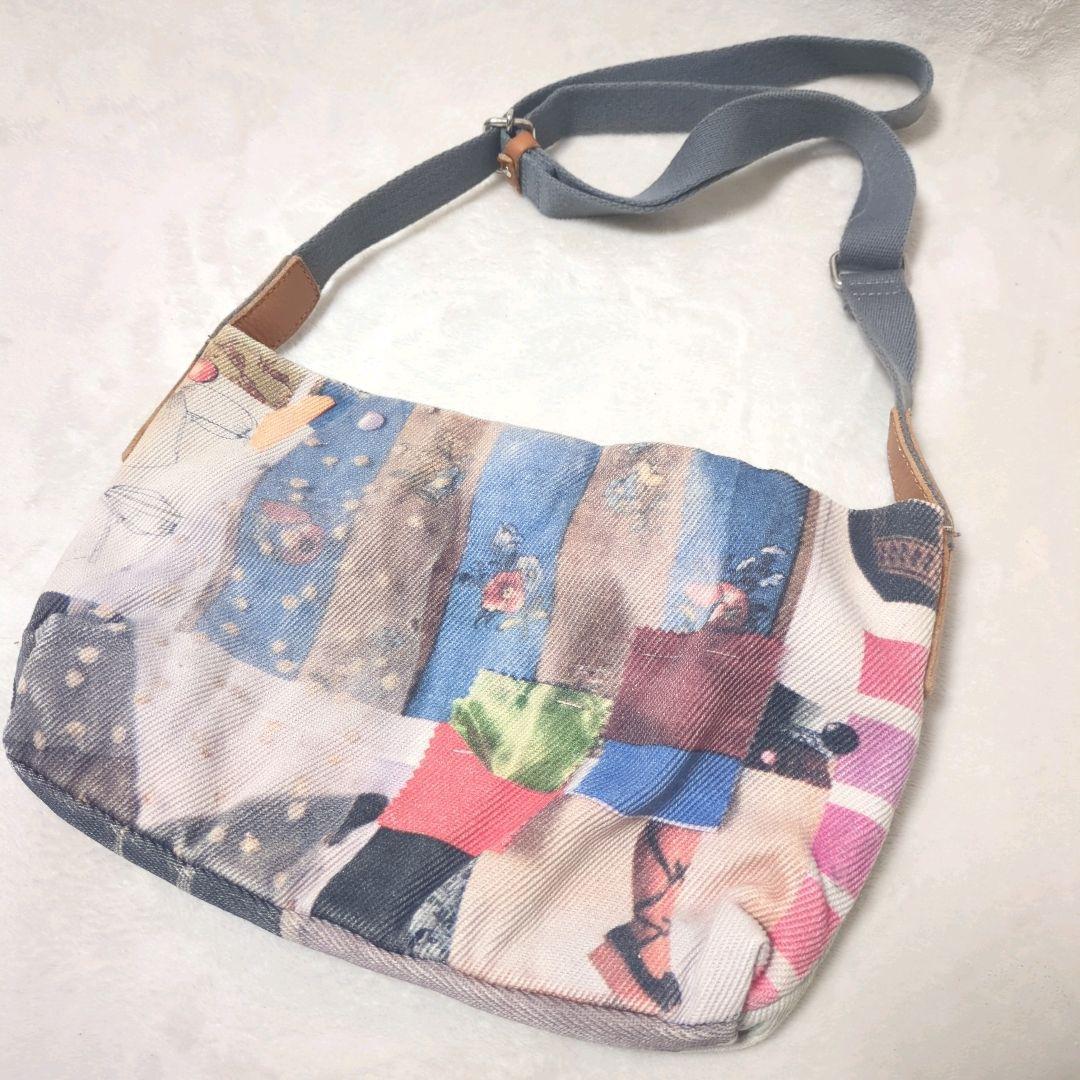美品 Vivienne Westwood MOODBOARD ショルダーバッグ