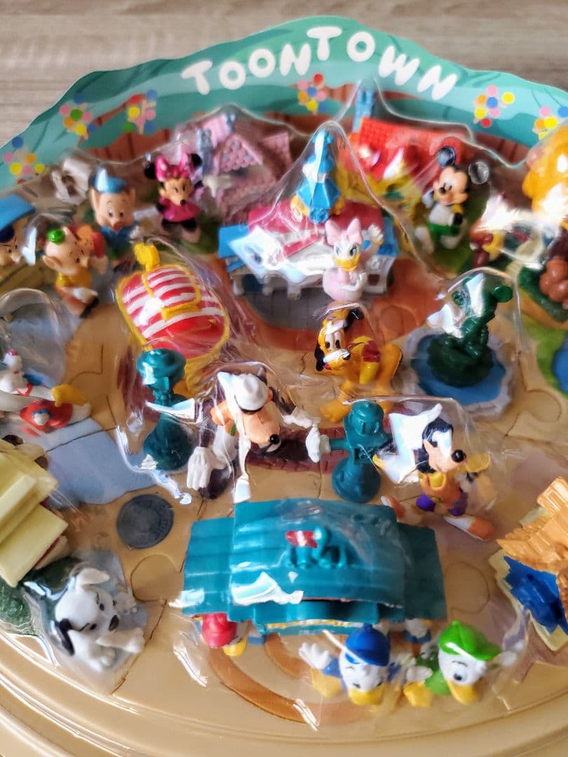 ☆激レア☆未使用美品☆ディズニートゥーンタウン ジオラマ フィギュア