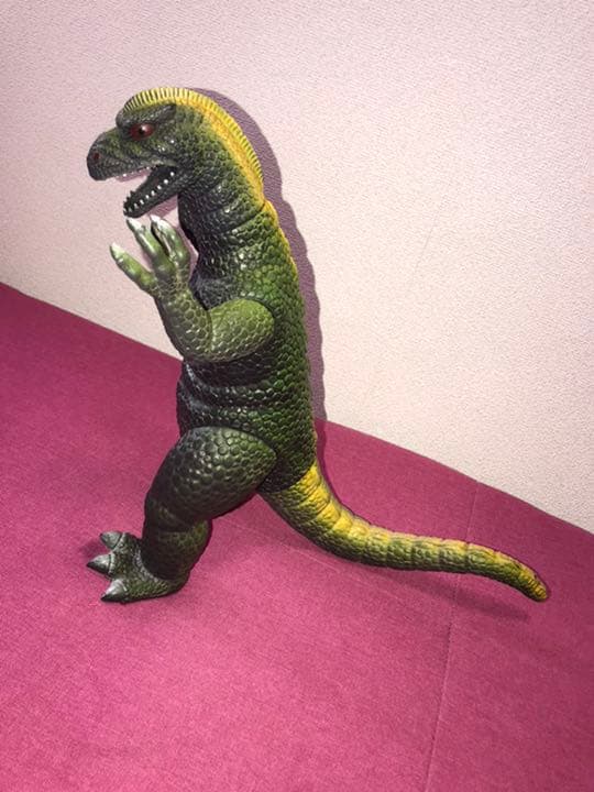 ゴジラ？　1986年製?怪獣フィギュア人形　ソフビ