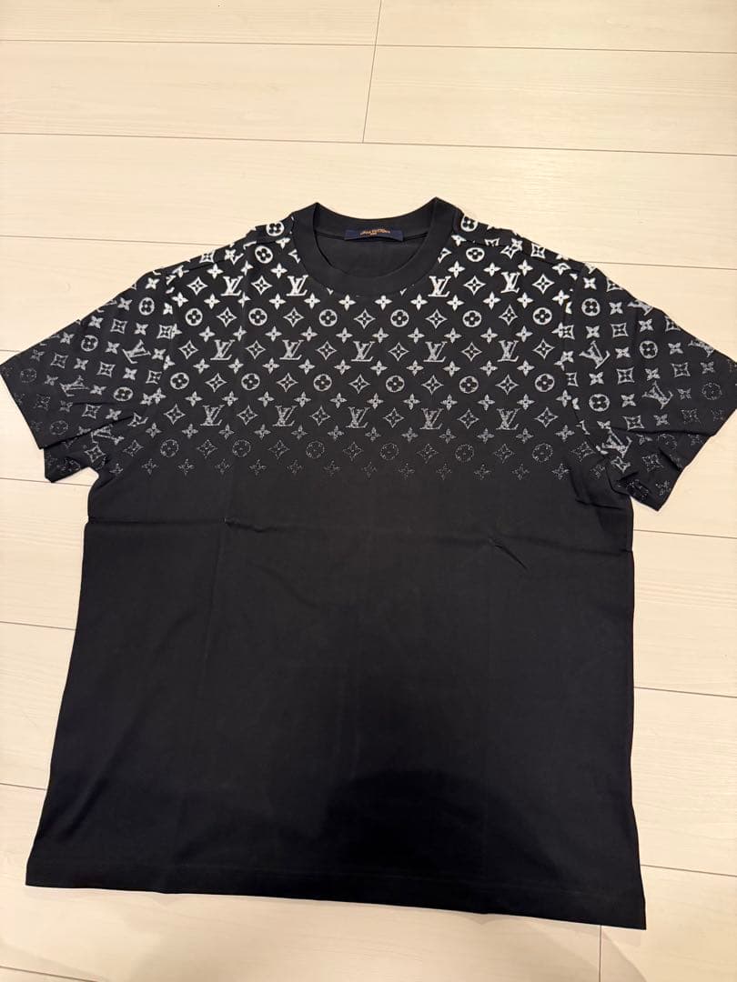 LOUIS VUITTON 　モノグラム　Tシャツ Mブラック