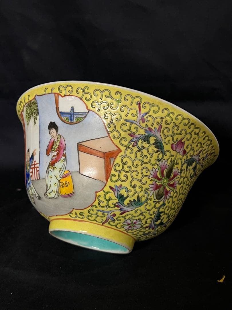 中国古美術　色鉢　五彩花卉文茶碗【乾龍年製】在銘　XG:2-22