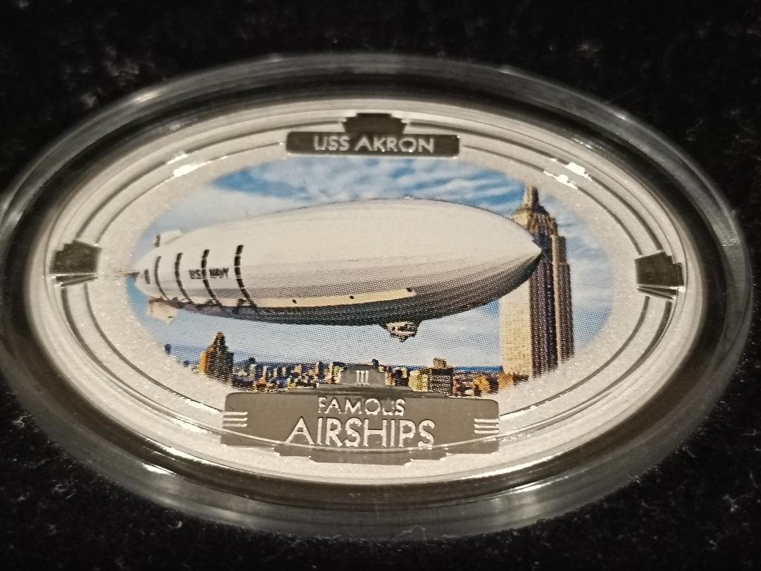 AIRSHIPS純銀製収集用メダル4個セット - 飛行船型ケース付き
