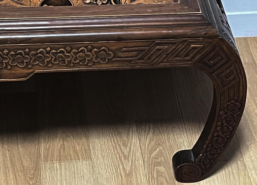 アンティーク家具 細密木彫彫刻　テーブル　高級家具 無垢材 座卓 座敷机