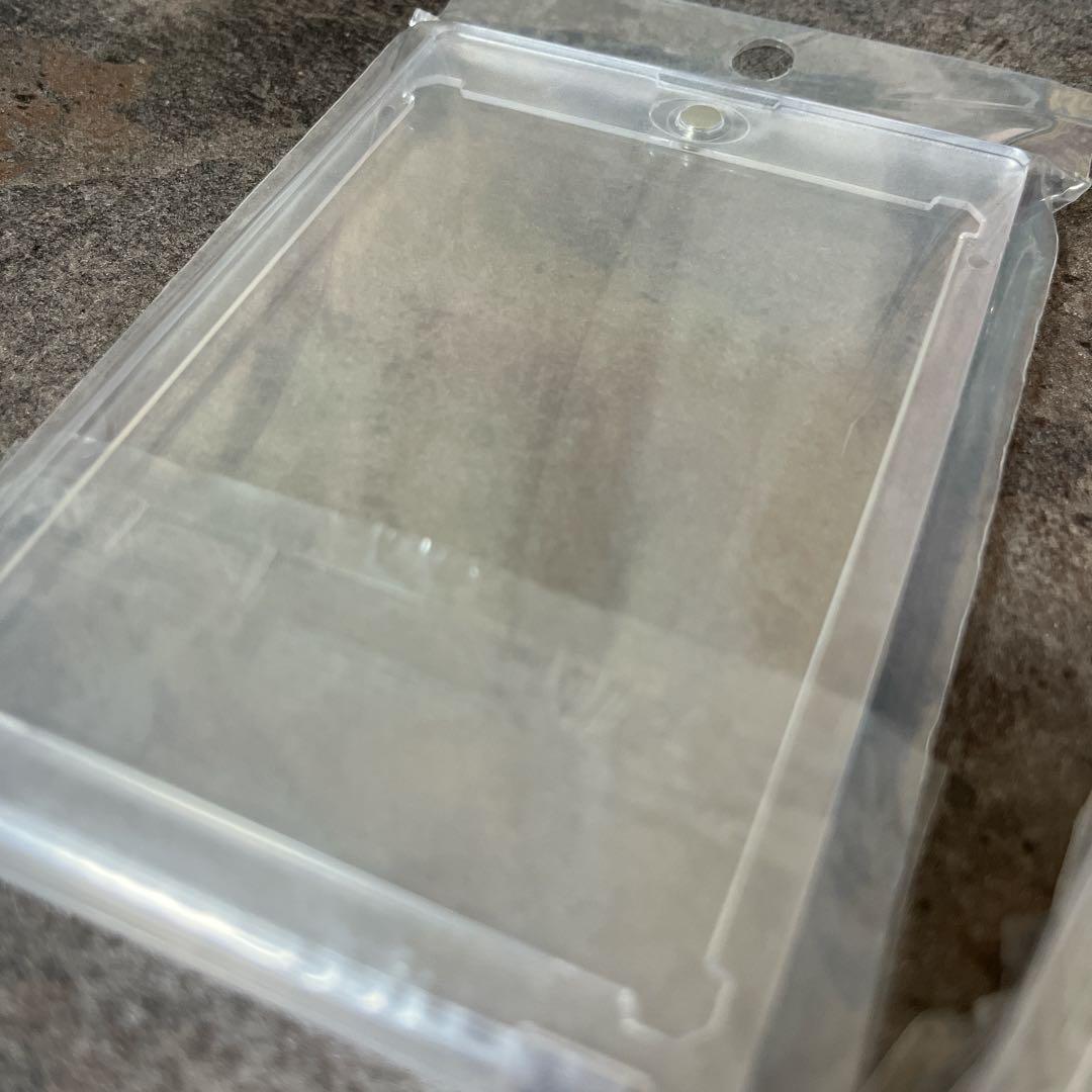 単品2個セット　マグネットローダー スクリューダウン UVカット カードローダー